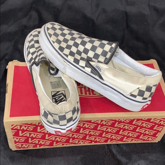 Vans slip-on checkerboard skate shoes - Picture 3 of 5
